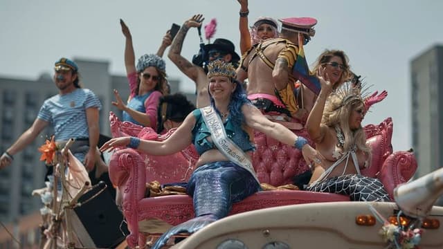 Coney Island Hosts 43rd Annual Mermaid Parade: A Celebration of Art, Community, and Summer